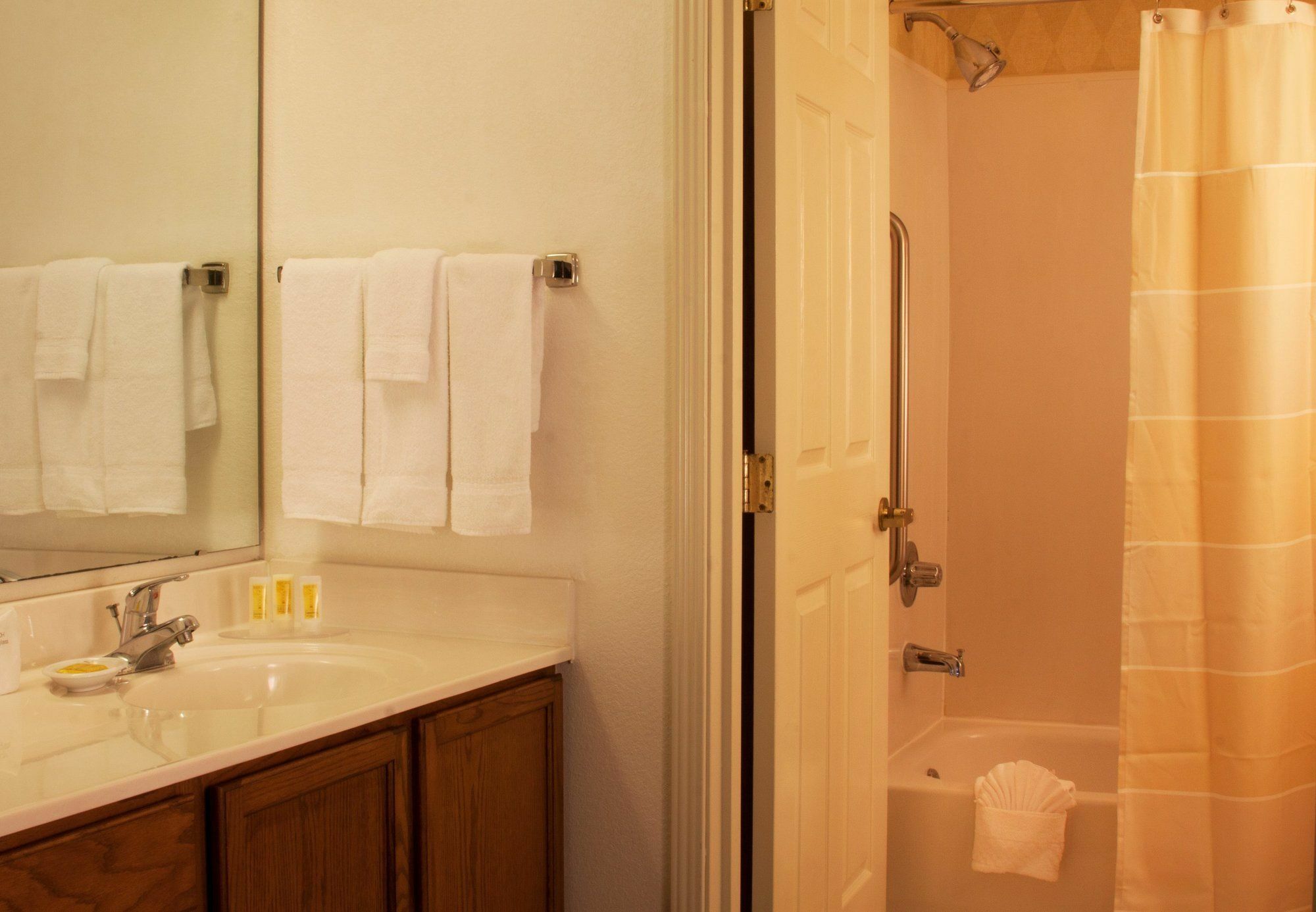 By Marriott Butler Boulevard 3*