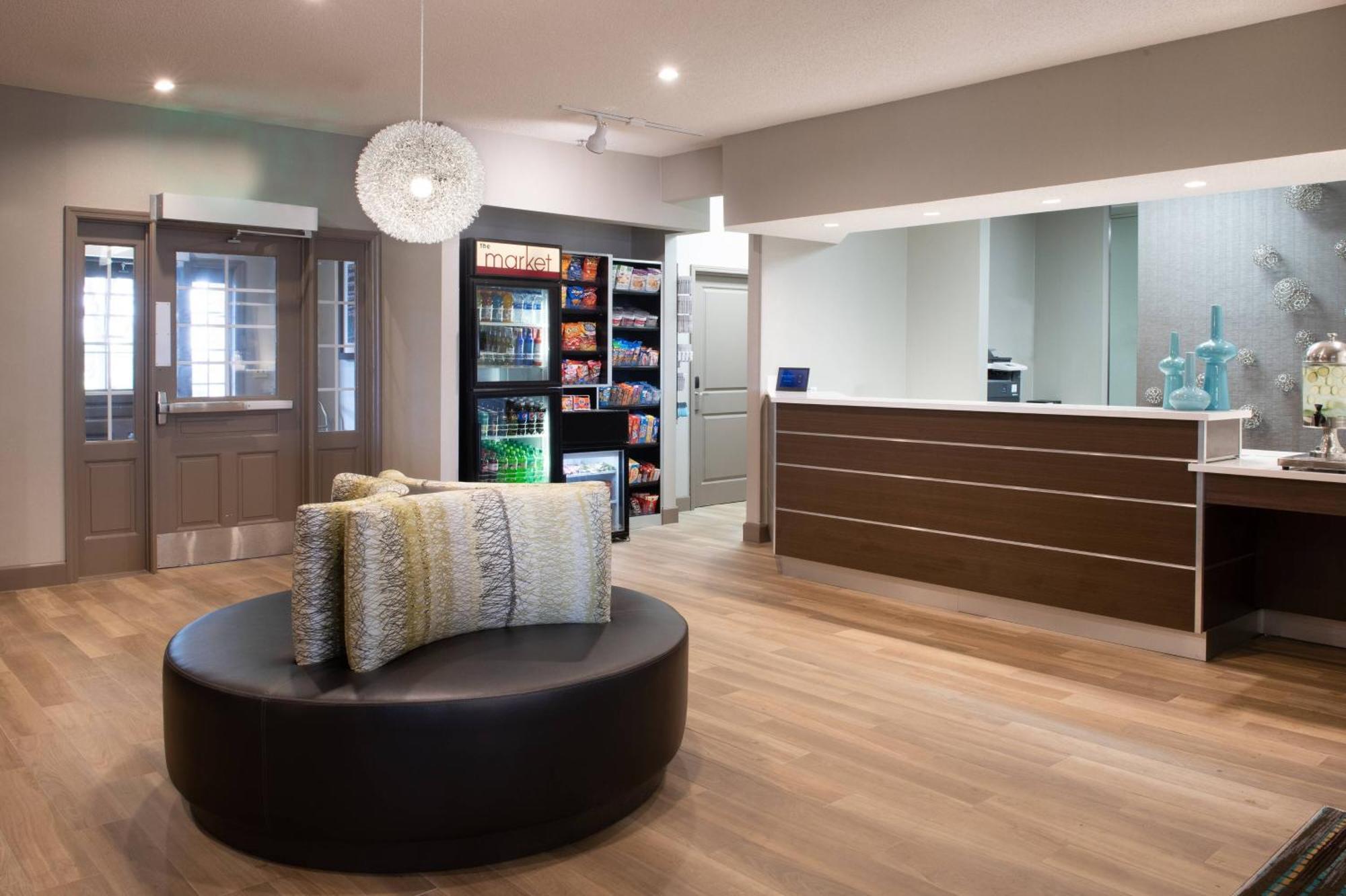 By Marriott Butler Boulevard 3*